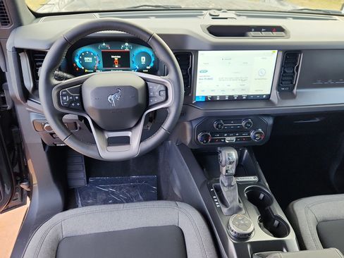 New 2025 Ford Bronco Big Bend image 11