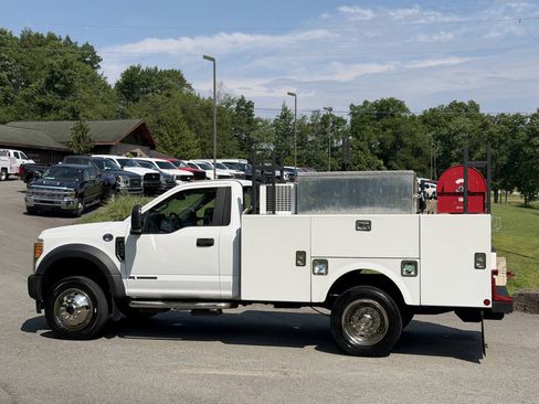 Used 2017 Ford F550 4x4 Regular Cab Super Duty image 8