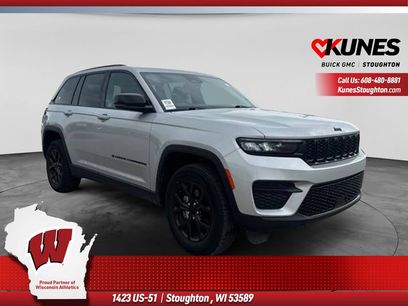 Used 2024 Jeep Grand Cherokee Altitude