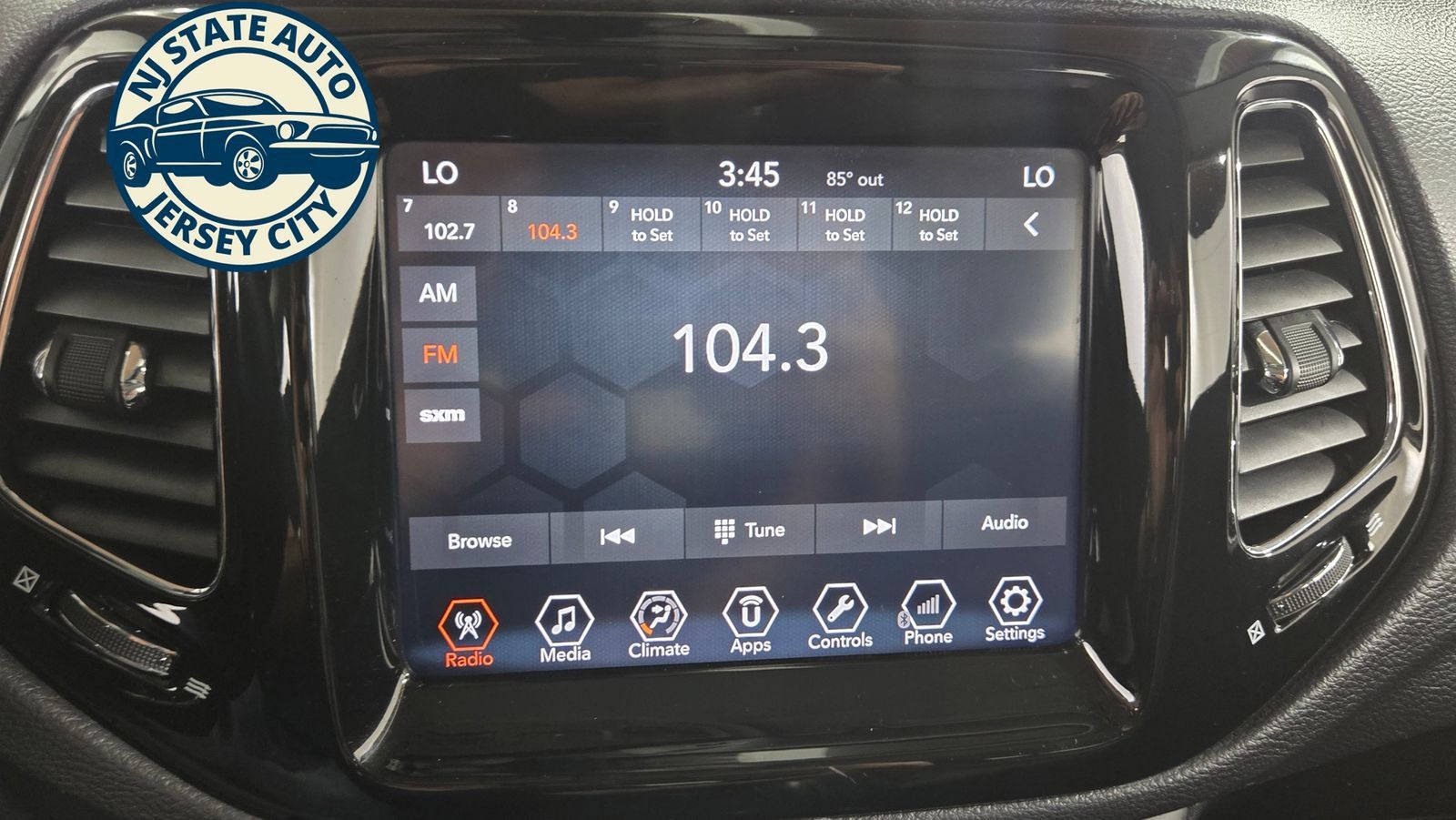 Used 2018 Jeep Compass Limited w/ Safe & Security Group AWD/4WD image 14