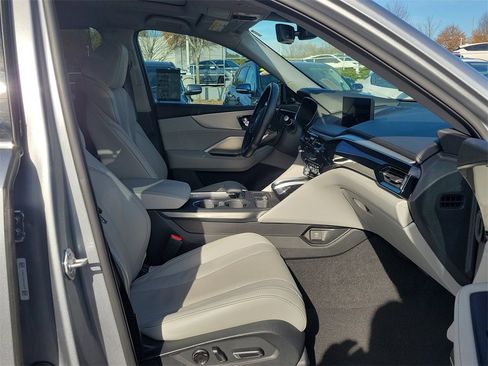 Certified 2023 Acura MDX SH-AWD w/ Technology Package image 4