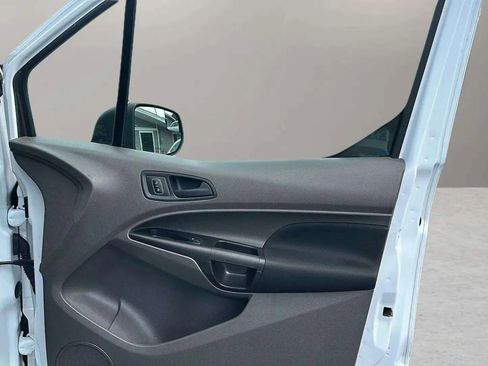 Used 2019 Ford Transit Connect XL image 17