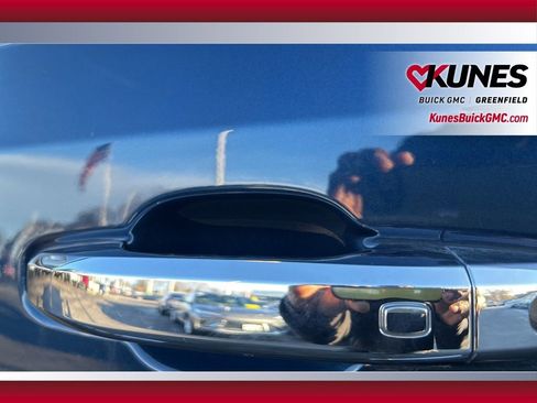 Used 2023 GMC Sierra 1500 SLT w/ SLT Premium Package image 32