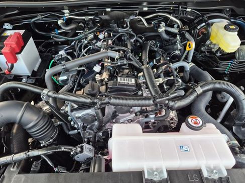 New 2026 Toyota 4Runner SR5 AWD/4WD image 15