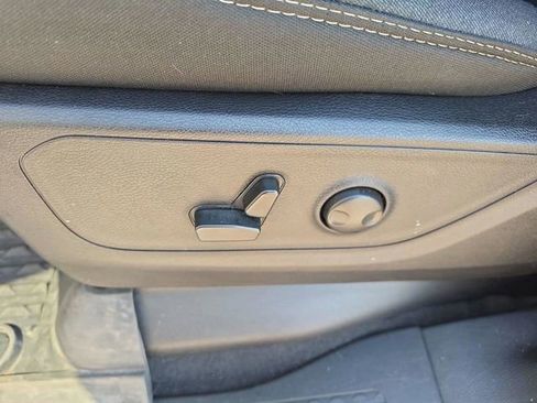 Used 2025 RAM 1500 Big Horn AWD/4WD image 22