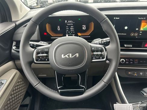 New 2026 Kia Carnival image 19