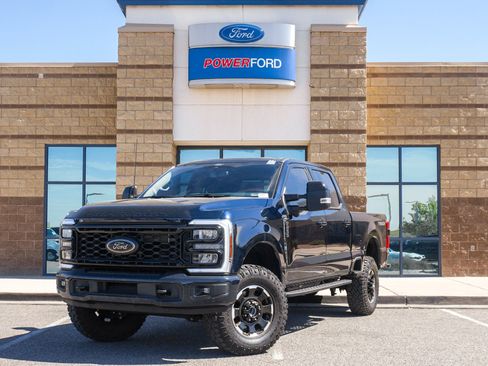 Used 2025 Ford F250 Lariat w/ Lariat Ultimate Package image 2