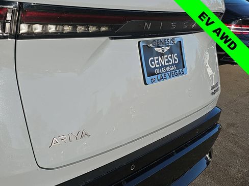 Used 2023 Nissan Ariya AWD image 11