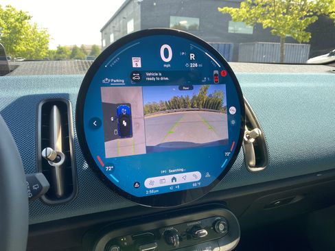 Used 2025 MINI Cooper Countryman S w/ Comfort Package Max image 20