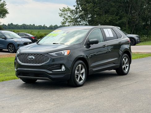 Used 2024 Ford Edge SEL w/ Convenience Package AWD/4WD image 3