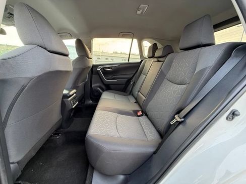 Used 2020 Toyota RAV4 XLE w/ All Weather Liner Package AWD/4WD image 12