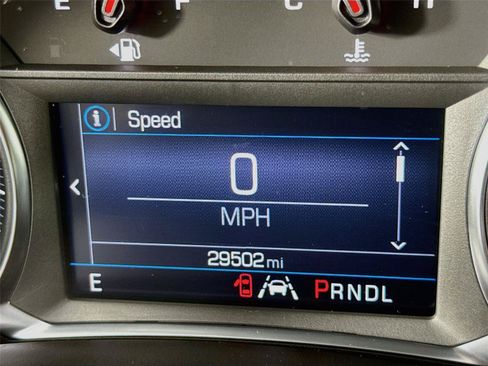 Used 2023 Chevrolet Equinox LS w/ LS Convenience Package AWD/4WD image 2