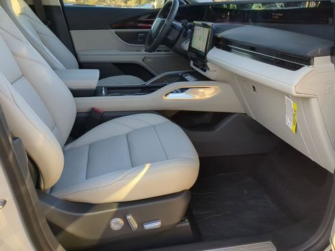 New 2026 Lincoln Nautilus Premier w/ Equipment Group 102A image 24