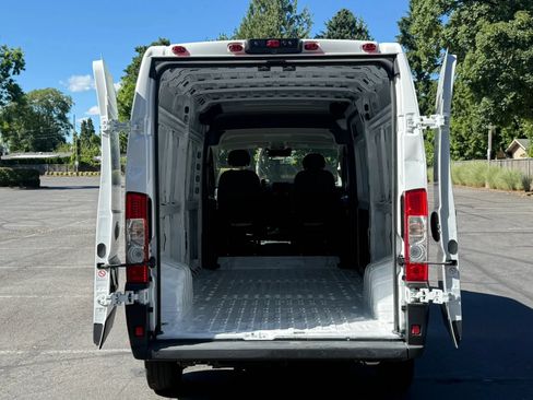 Used 2024 RAM ProMaster 2500 w/ Safety Group FWD image 24