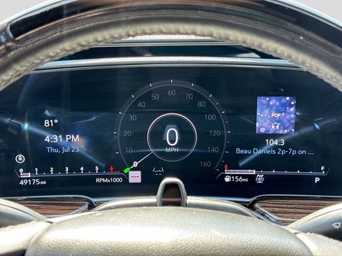 Used 2023 Cadillac Escalade ESV Premium Luxury AWD/4WD image 35