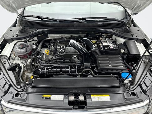 Used 2023 Volkswagen Jetta SE w/ Panoramic Sunroof Package FWD image 25