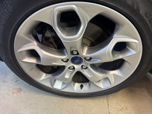 Used 2015 Ford Escape Titanium w/ Equipment Group 301A AWD/4WD image 33