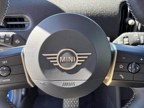 Used 2026 MINI Cooper S FWD image 17
