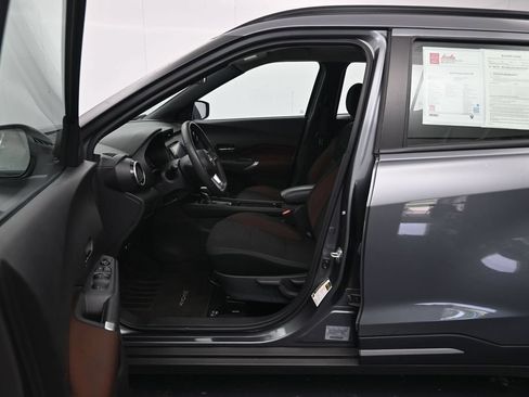 Certified 2024 Nissan Kicks SR FWD image 20