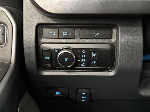 Used 2024 Ford F350 Lariat w/ Chrome Package image 27