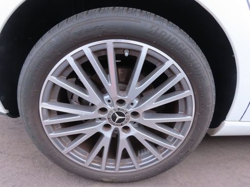 Used 2023 Mercedes-Benz CLA 250 image 17