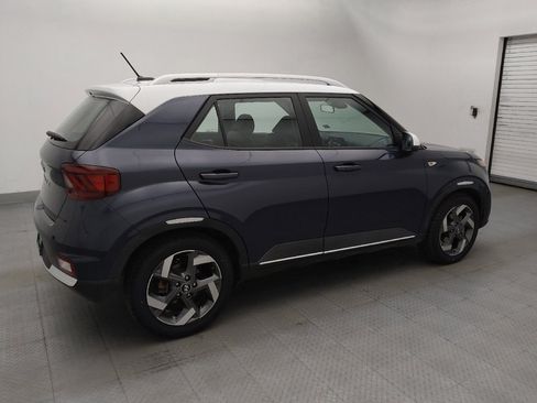 Used 2023 Hyundai Venue Limited w/ Cargo Package FWD image 10