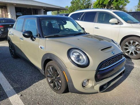 Used 2019 MINI Cooper S w/ Premium Package image 2