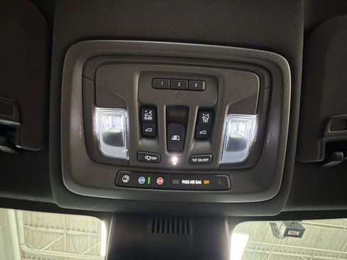 Used 2024 GMC Sierra 1500 Denali AWD/4WD image 22