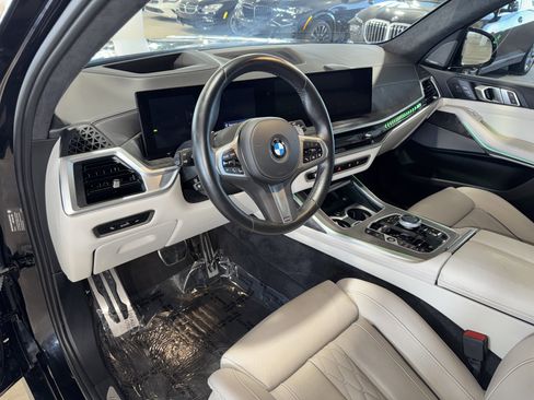 Used 2024 BMW X7 xDrive40i w/ Executive Package AWD/4WD image 21