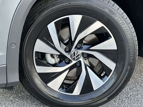 New 2025 Volkswagen Tiguan S image 10
