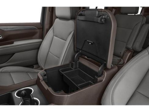 Used 2023 GMC Yukon SLT w/ SLT Luxury Package AWD/4WD image 17