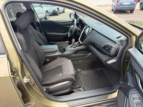 Used 2024 Subaru Outback Premium AWD/4WD image 14