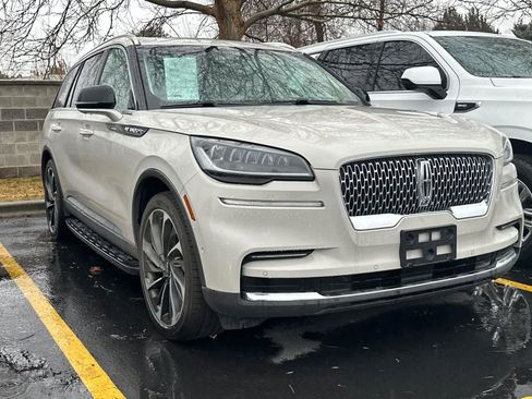 Used 2022 Lincoln Aviator Reserve w/ Equipment Group 201A image 5