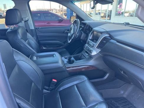 Used 2020 GMC Yukon XL SLT w/ Open Road Package image 9