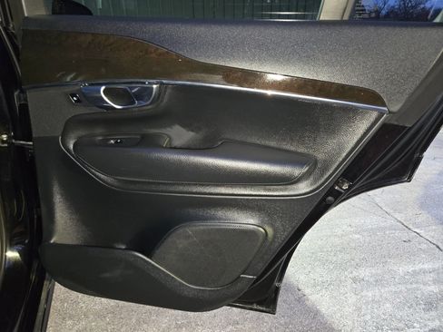 Used 2018 Volvo XC90 T6 Momentum w/ Convenience Package image 59