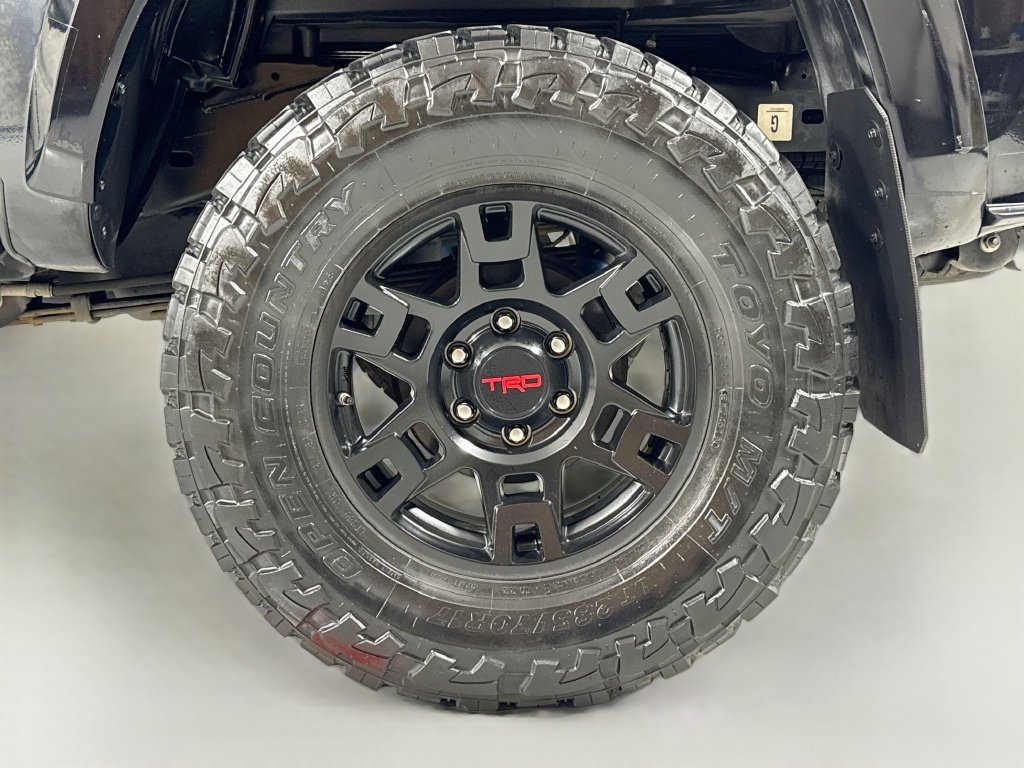 Used 2019 Toyota Tacoma TRD Sport AWD/4WD image 10