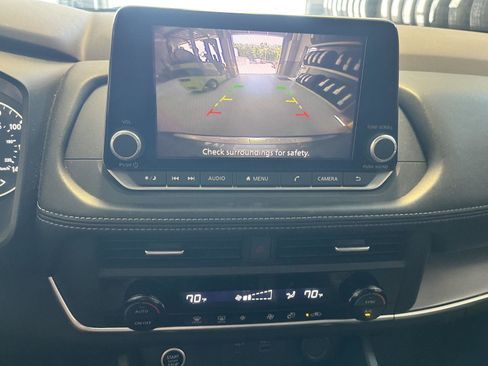 Used 2023 Nissan Rogue SV AWD/4WD image 19