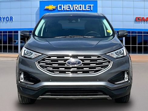 Used 2022 Ford Edge Titanium image 2