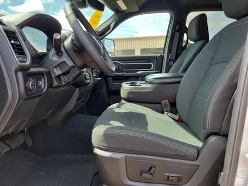 Used 2026 RAM 2500 Big Horn AWD/4WD image 7