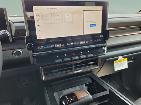 New 2025 GMC Hummer EV 3X image 32