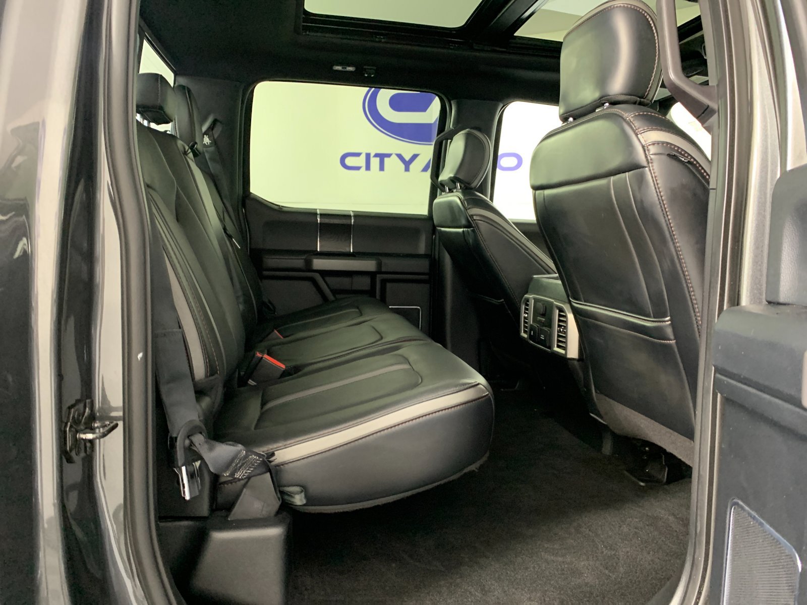 Used 2019 Ford F150 Platinum w/ Equipment Group 701A Luxury AWD/4WD image 36