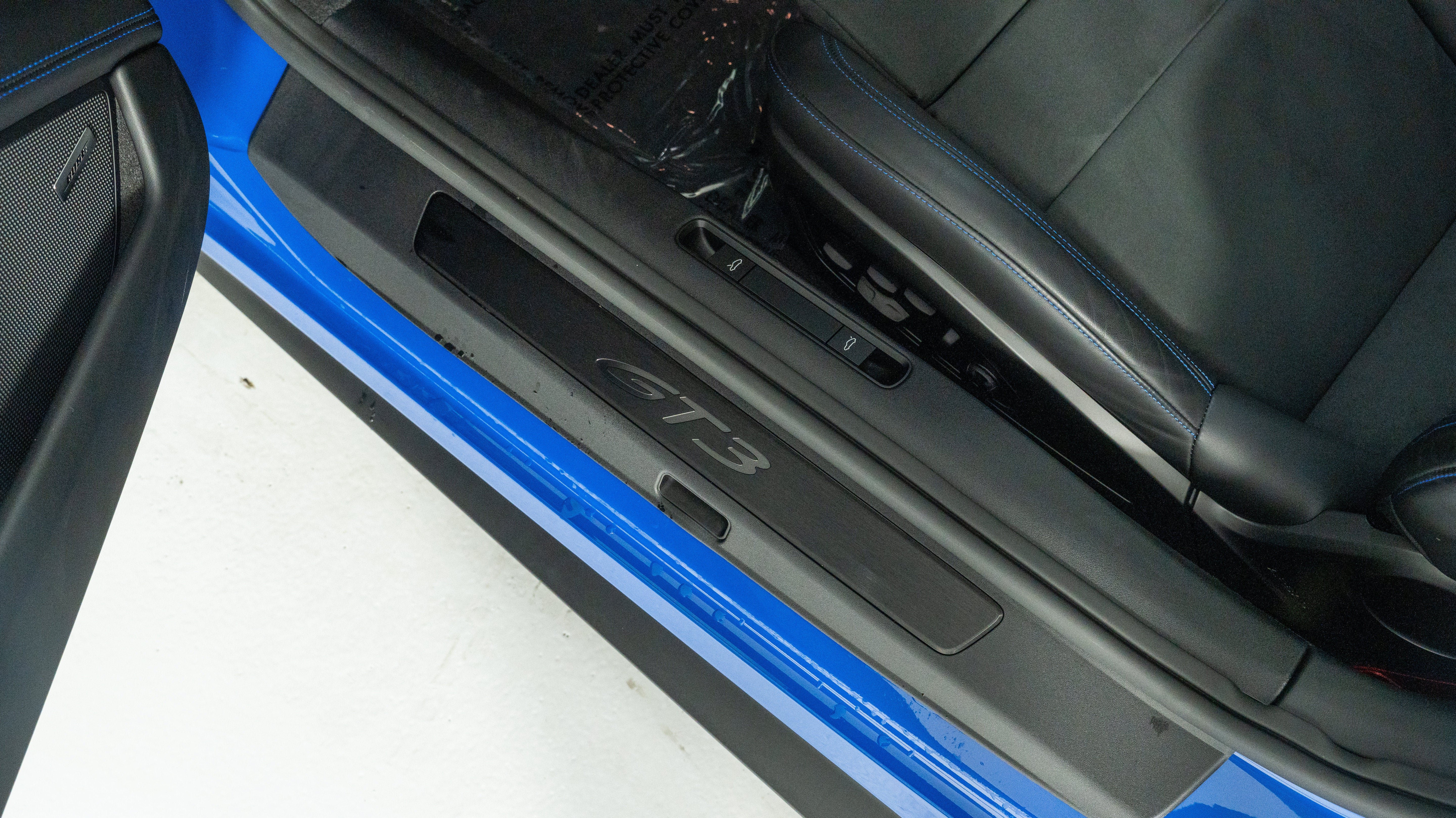 Used 2025 Porsche 911 GT3 RWD image 18