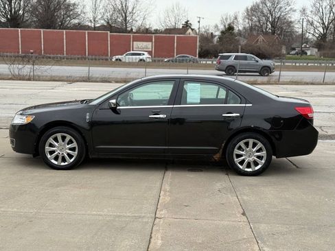 Used 2011 Lincoln MKZ image 11