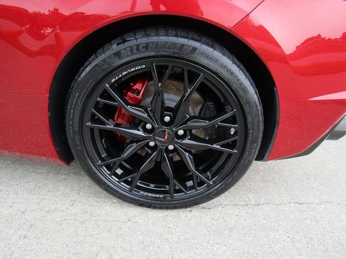 Used 2023 Chevrolet Corvette Stingray Premium Cpe w/ Z51 Performance Package RWD image 25