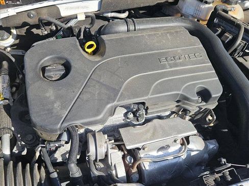 Used 2024 Chevrolet Malibu LT FWD image 22