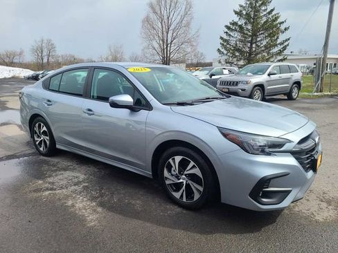 Used 2025 Subaru Legacy Premium AWD/4WD image 4