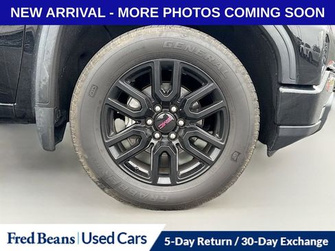 Used 2022 GMC Sierra 1500 Elevation w/ Elevation Premium Package image 11