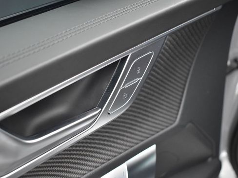 Used 2023 Audi RS 6 image 11