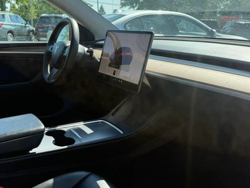 Used 2023 Tesla Model Y Long Range AWD/4WD image 14