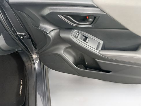 Used 2024 Subaru Crosstrek 2.0i Premium image 29